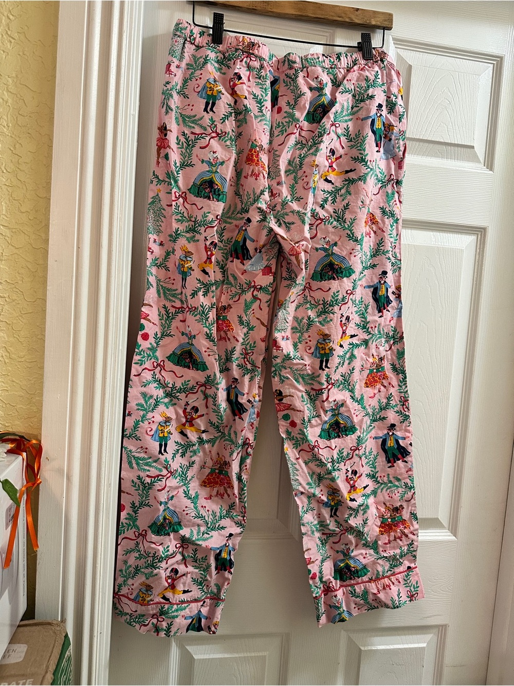 Printfresh 100% cotton Nutcracker Dreams Long Sleeve Pajama Set Top & Bottom - Picture 15 of 16
